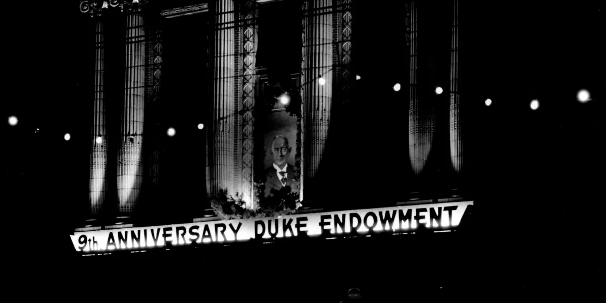 1933 9th Anni Outside 2 1